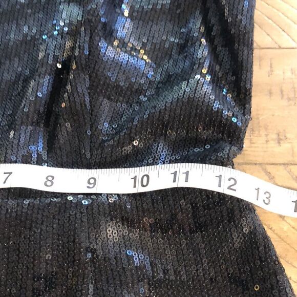 NWT BCBG’s ‘Nera’ Shimmer & Shine LBD. Cocktails 🍸 🍹 and Dancing 💃 🕺 Anyone? - Picture 17 of 17
